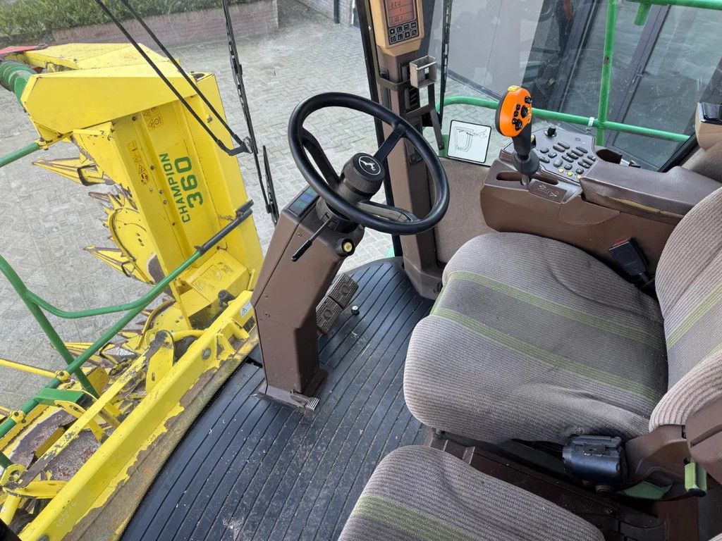 John Deere John deere 7450 Prodrive Kemper 4 WD Hakselaar Corn
