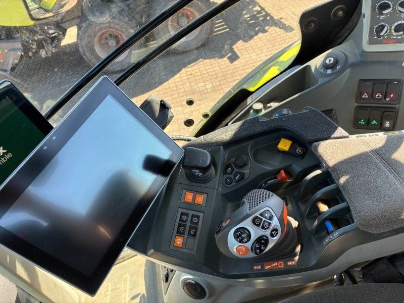 Claas Axion 830 Cmatic
