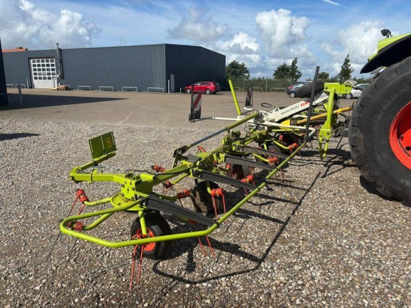 Claas Volto 900