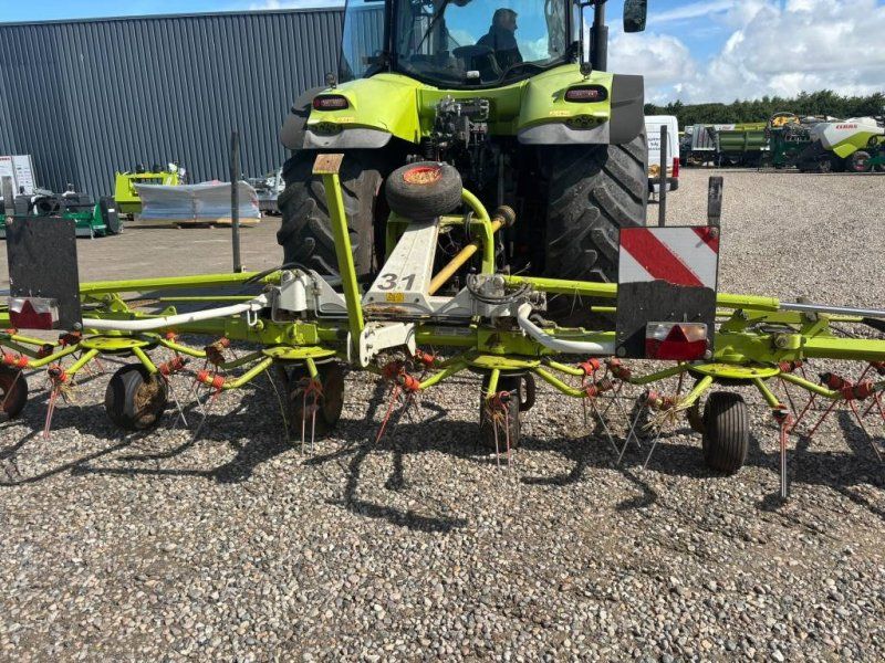 Claas Volto 900