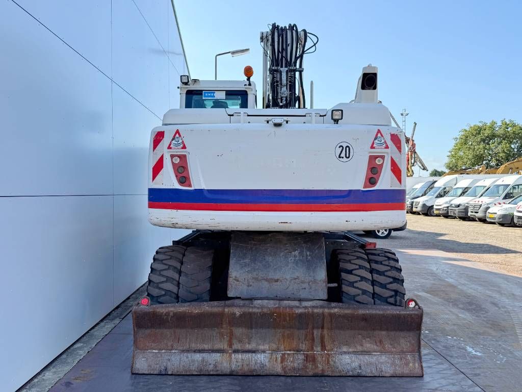 Volvo EW160D - Tiltrotator / Triple Boom / Auto Lube
