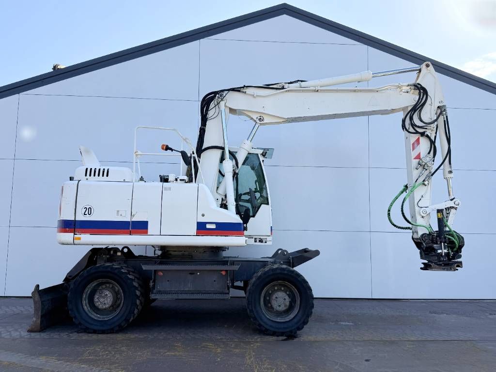 Volvo EW160D - Tiltrotator / Triple Boom / Auto Lube
