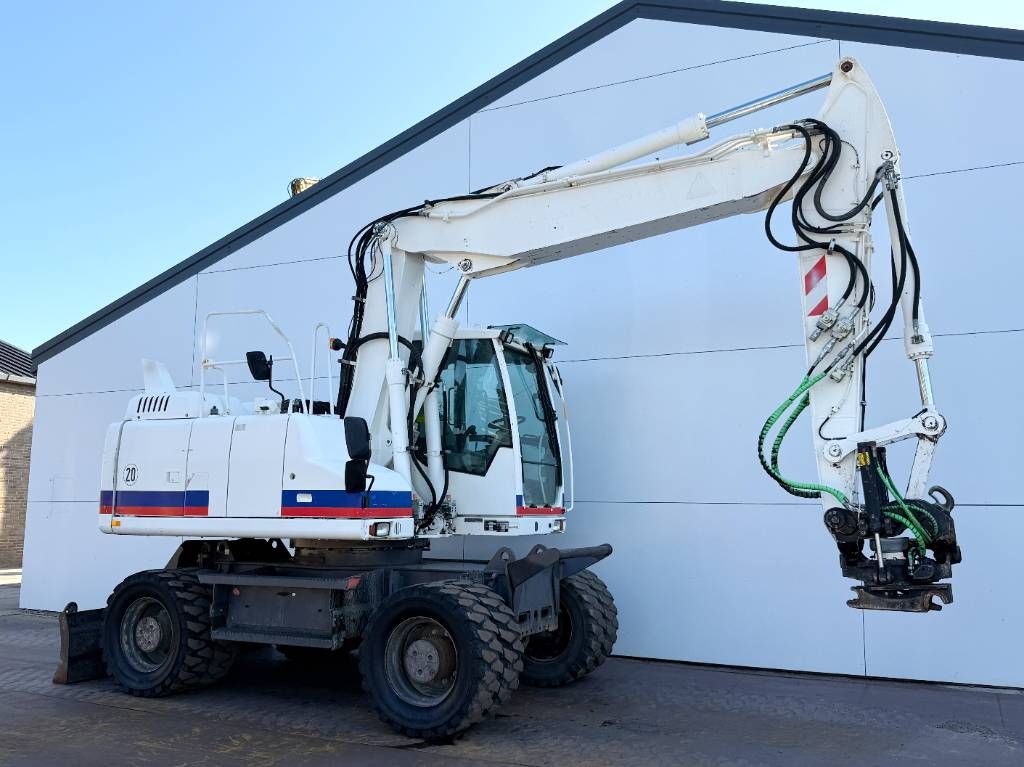 Volvo EW160D - Tiltrotator / Triple Boom / Auto Lube