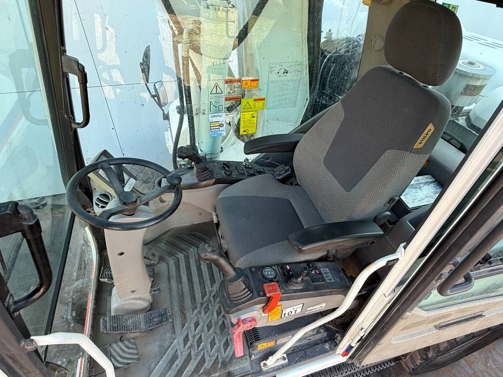 Volvo EW160D - Tiltrotator / Triple Boom / Auto Lube