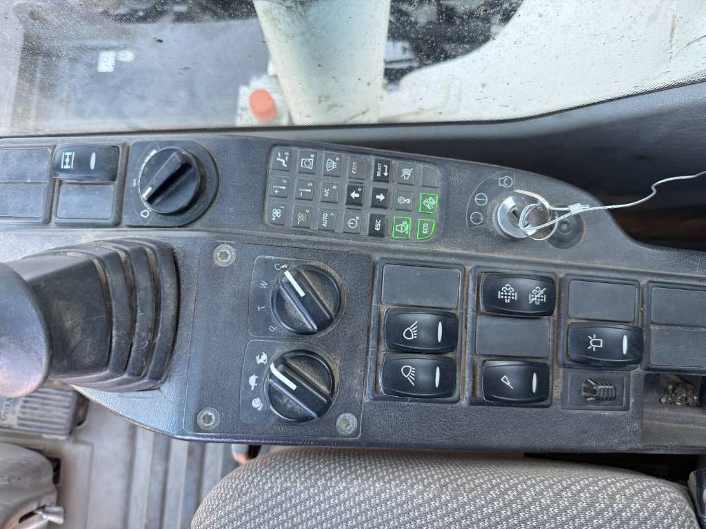 Volvo EW160D - Tiltrotator / Triple Boom / Auto Lube