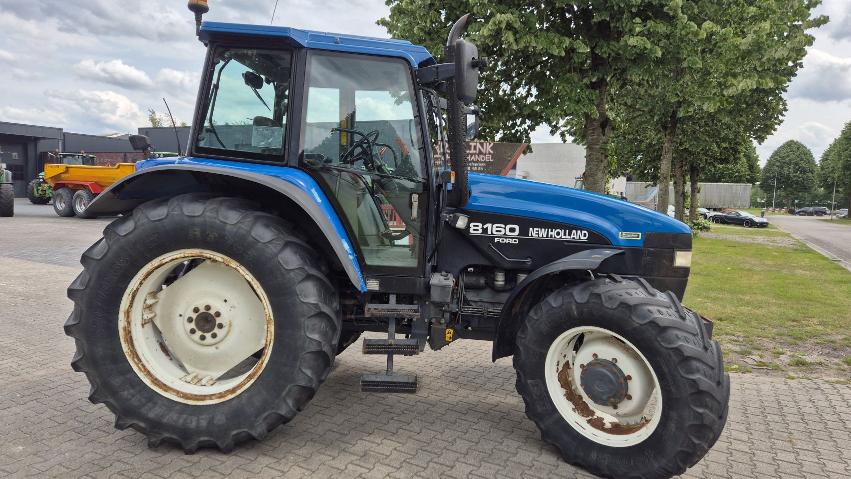 New Holland 8160 RC met Airco en Kruip