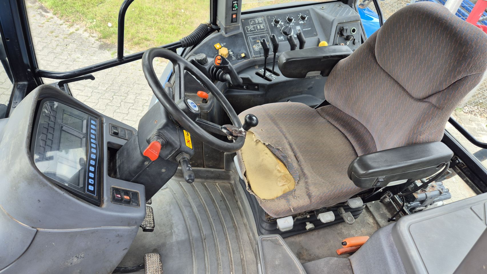 New Holland 8160 RC met Airco en Kruip