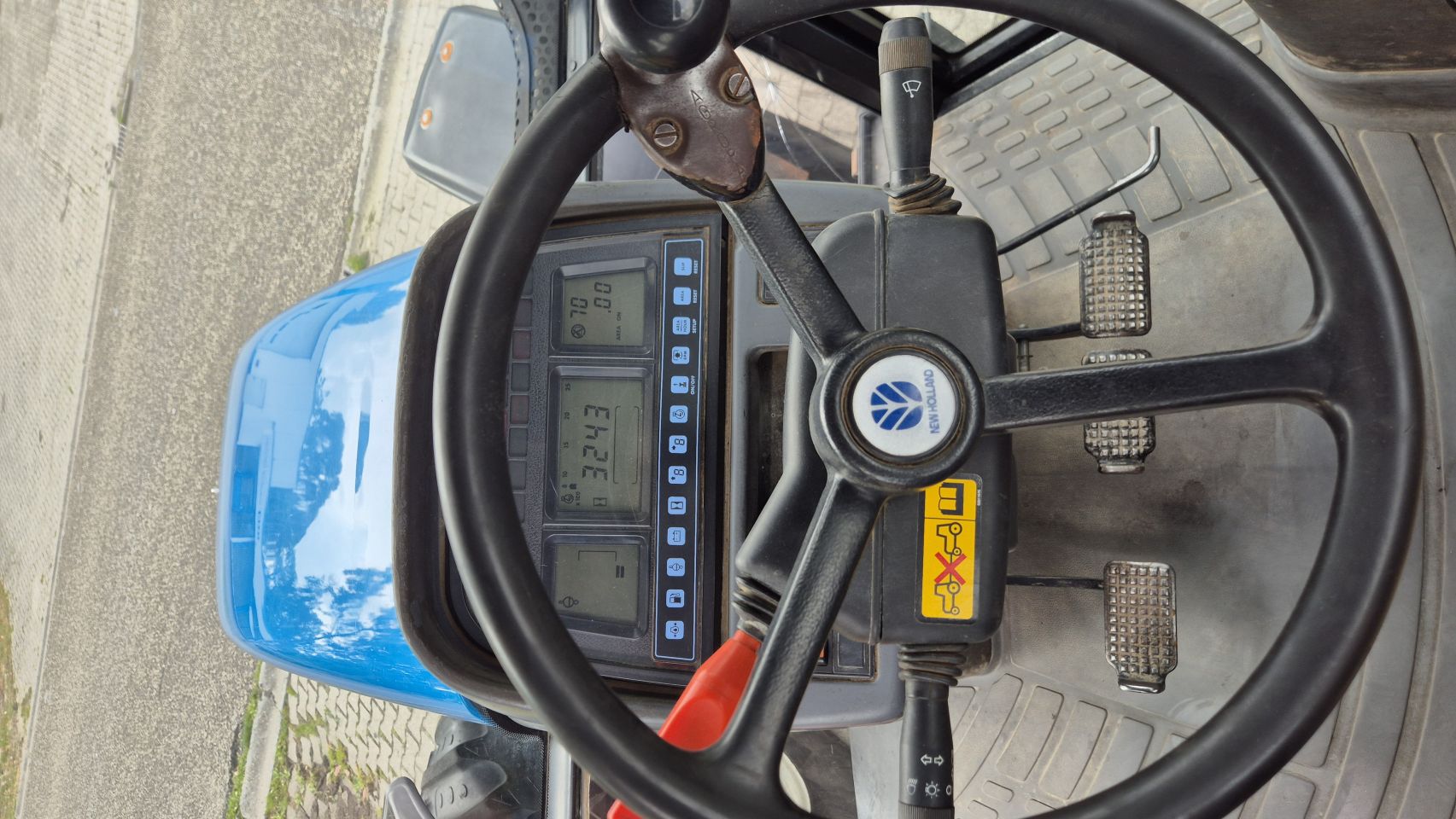 New Holland 8160 RC met Airco en Kruip
