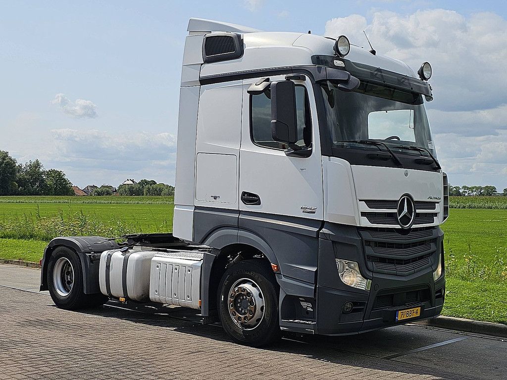 MERCEDES-BENZ ACTROS 1842 LS str.sp. 250 2x tank