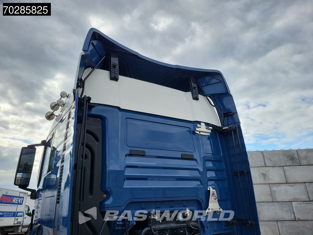 MAN TGX 18.500 4X2 XLX Mega Retarder 2x Tanks Standklima Euro 6