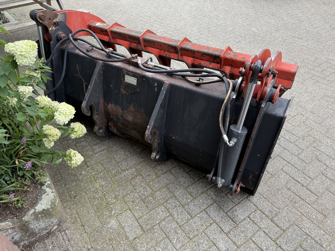 Hekamp knijperbak met JCB snelwissel