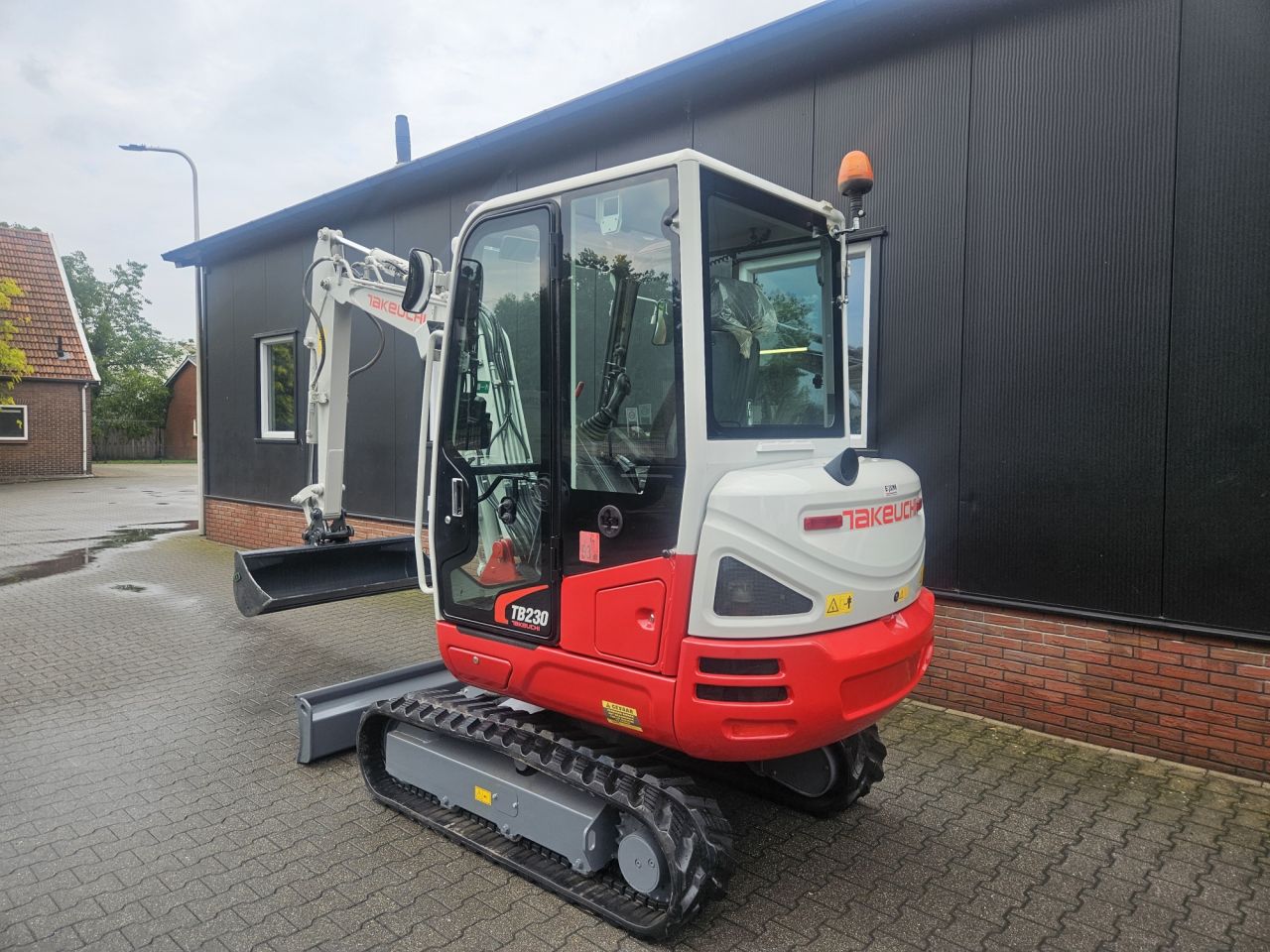 Takeuchi TB230 - 2350 uur