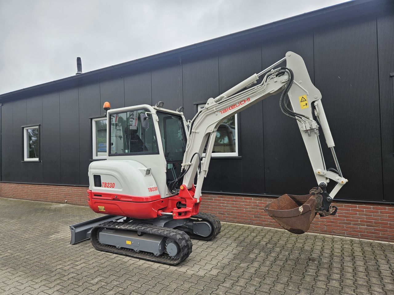Takeuchi TB230 - 3000 uur