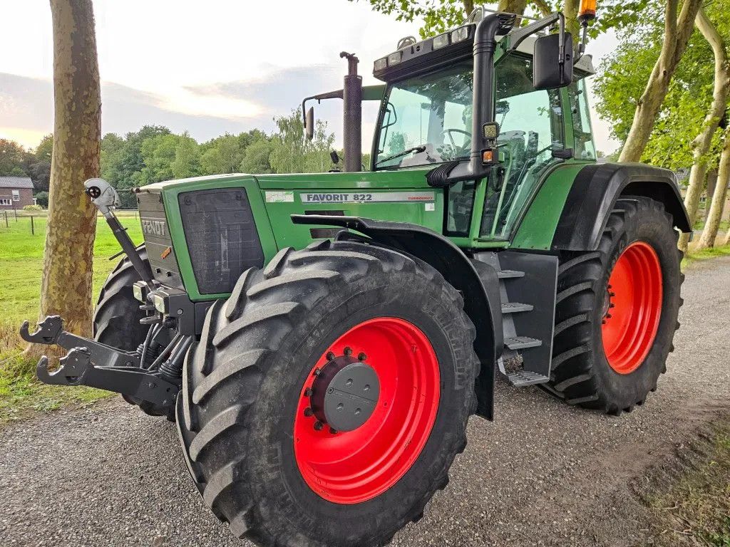 Fendt Favorit 822 Turboshift ( 816 818 824 )