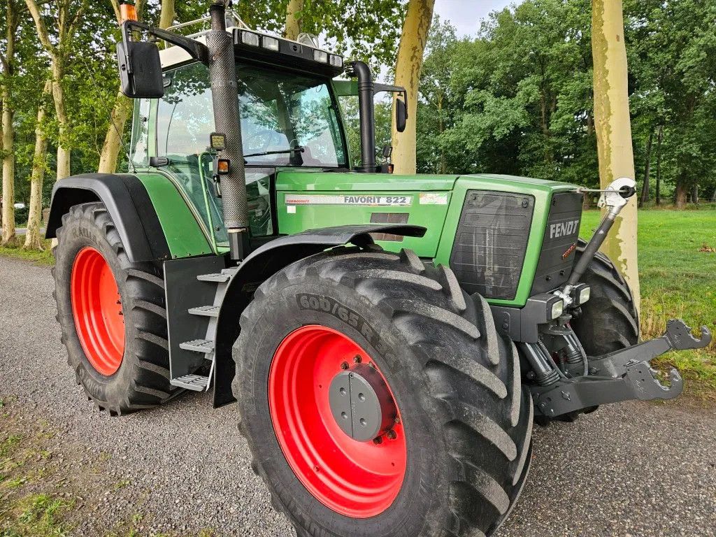 Fendt Favorit 822 Turboshift ( 816 818 824 )