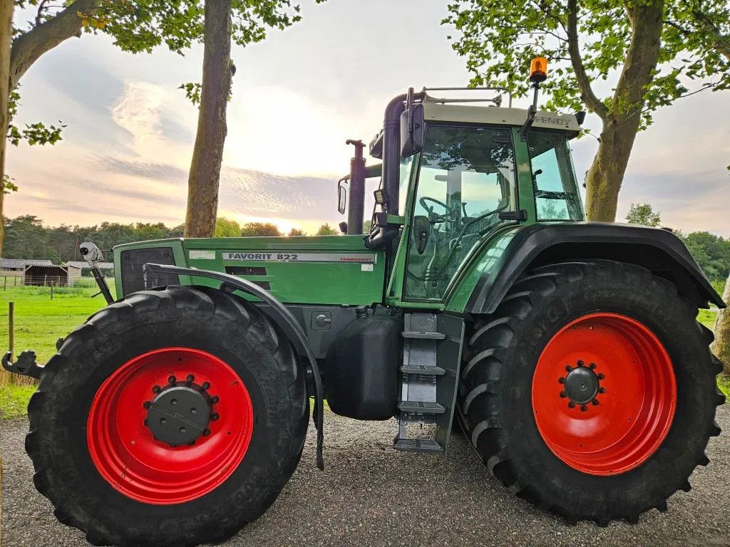 Fendt Favorit 822 Turboshift ( 816 818 824 )