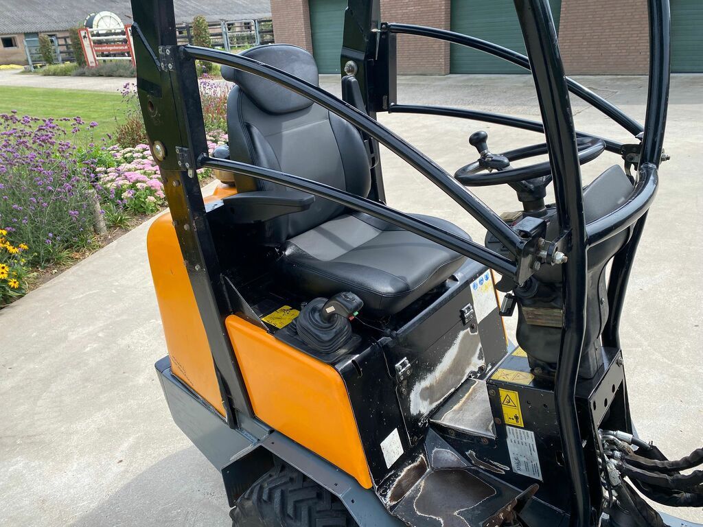 Giant 332swt mini loader shovel 2011 nl kenteken extra functie contragewicht