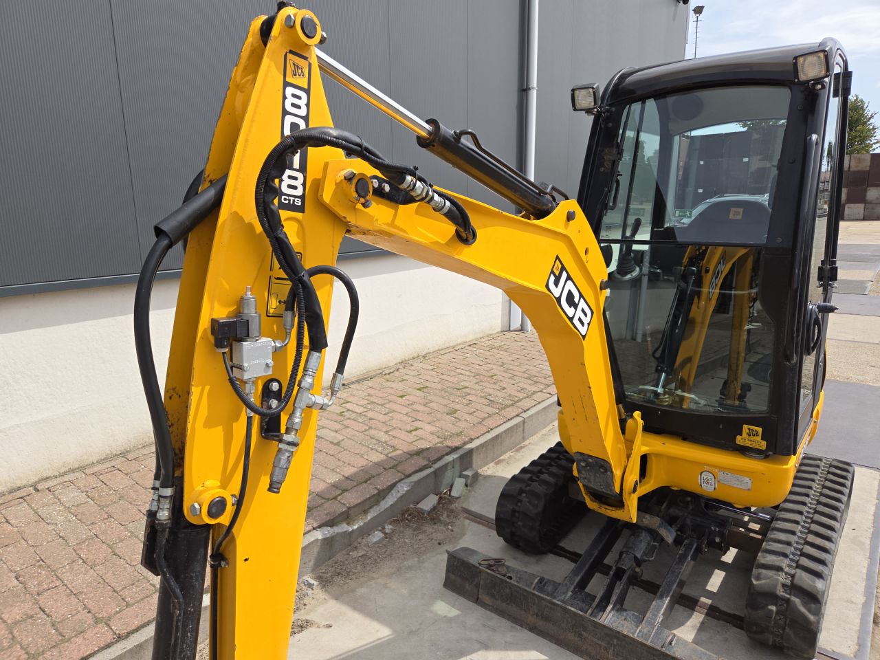 JCB 8018 minigraver