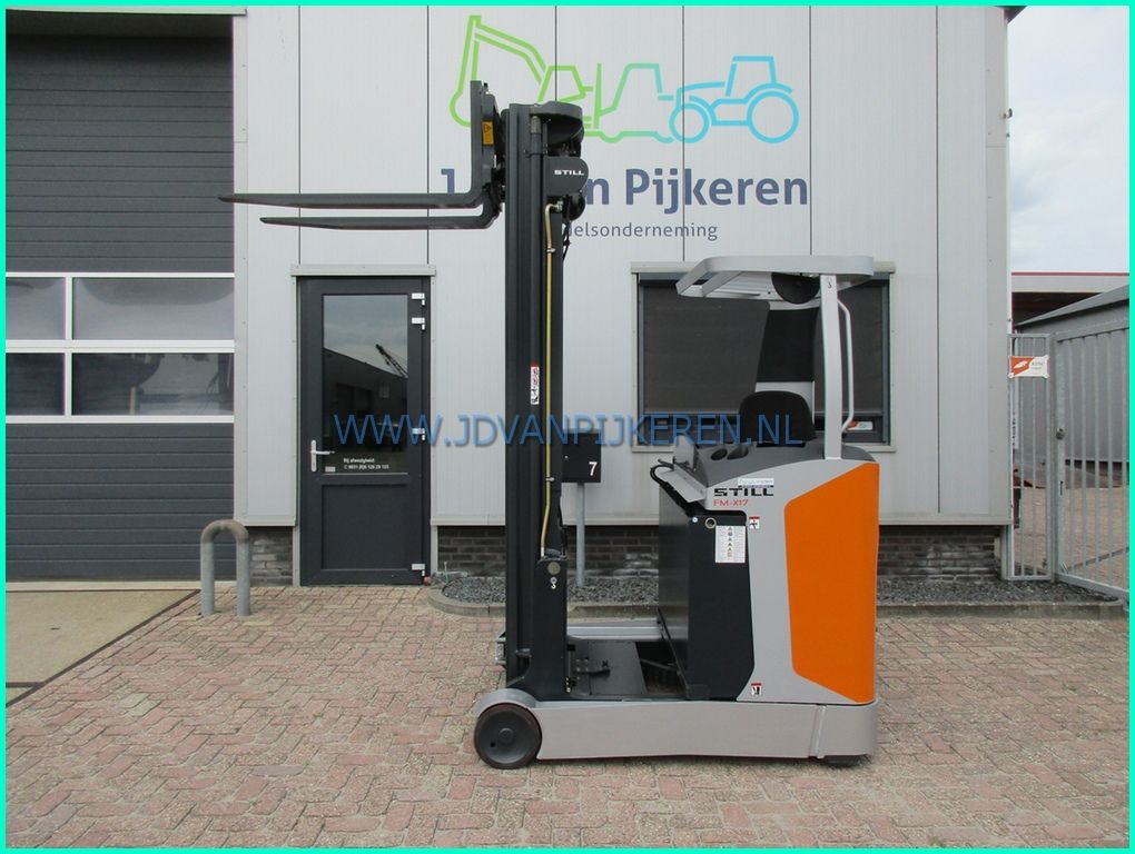 Still FM-X17 2680uur accu90%+triplex7.1m+sideshift