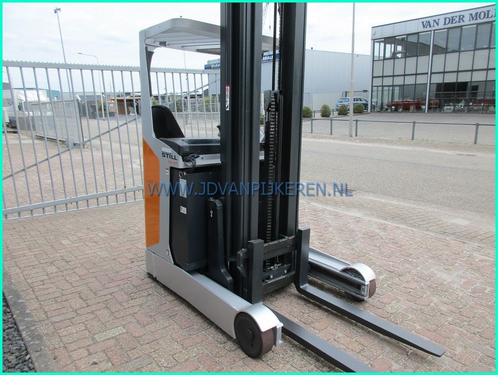 Still FM-X17 2680uur accu90%+triplex7.1m+sideshift