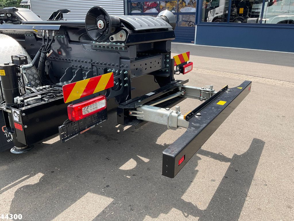 Volvo FMX 500 8x4 Euro 6 Hiab 65 Tonmeter laadkraan + Multilift 25 Ton haakarmsysteem NEW AND UNUSED!
