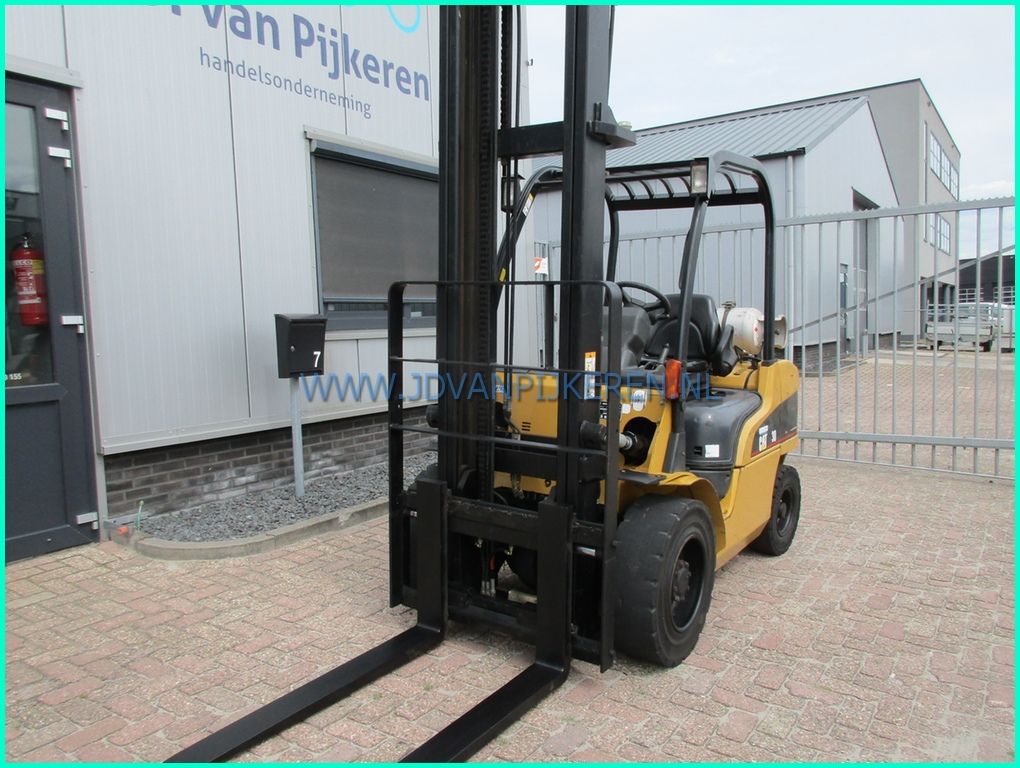 Caterpillar GP30N 3000kg LPG 4176uur HH4.5m+sideshift