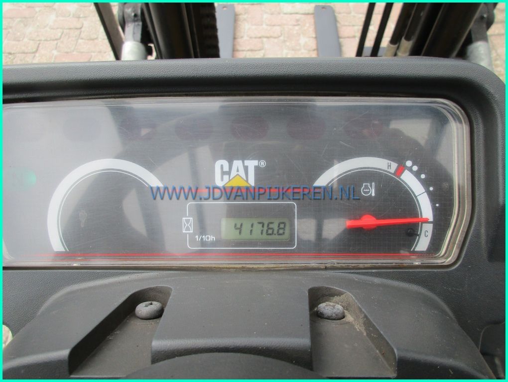 Caterpillar GP30N 3000kg LPG 4176uur HH4.5m+sideshift