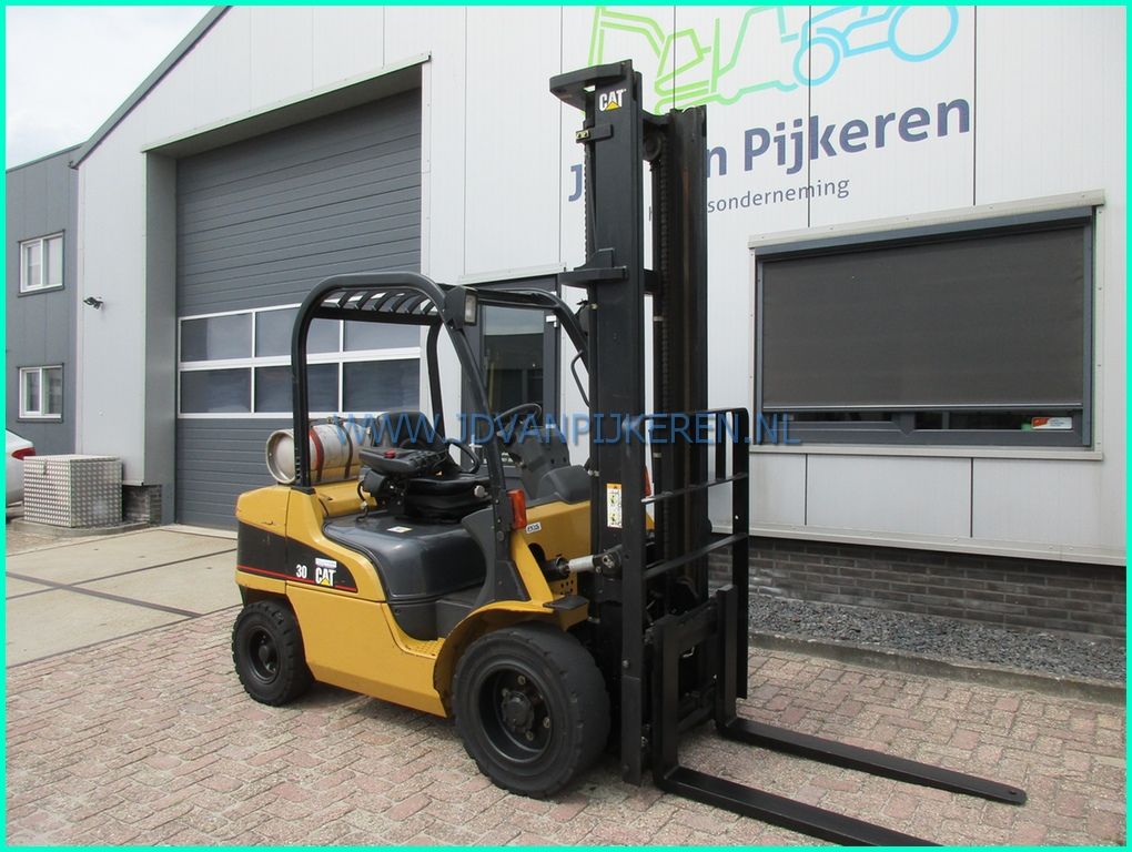 Caterpillar GP30N 3000kg LPG 4176uur HH4.5m+sideshift