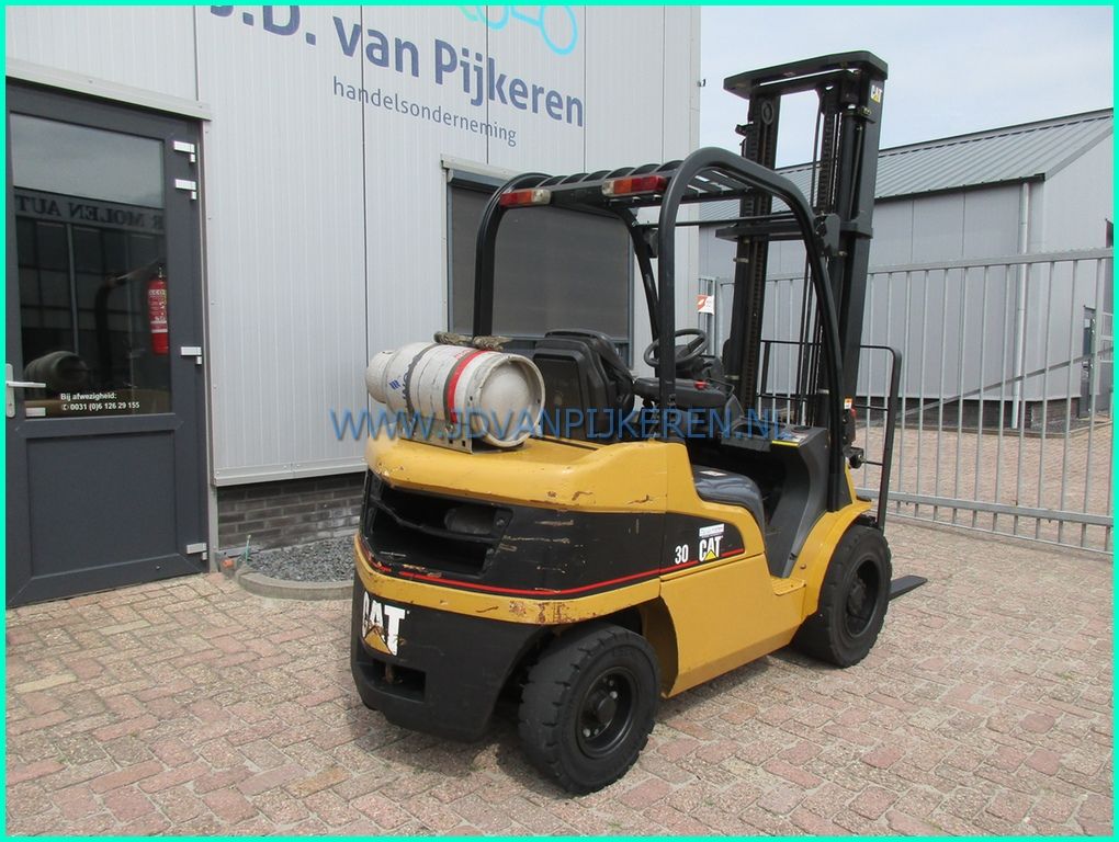Caterpillar GP30N 3000kg LPG 4176uur HH4.5m+sideshift
