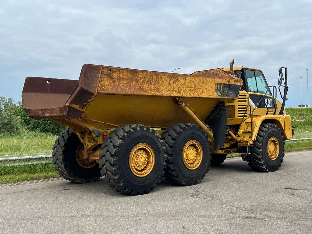 Caterpillar 730