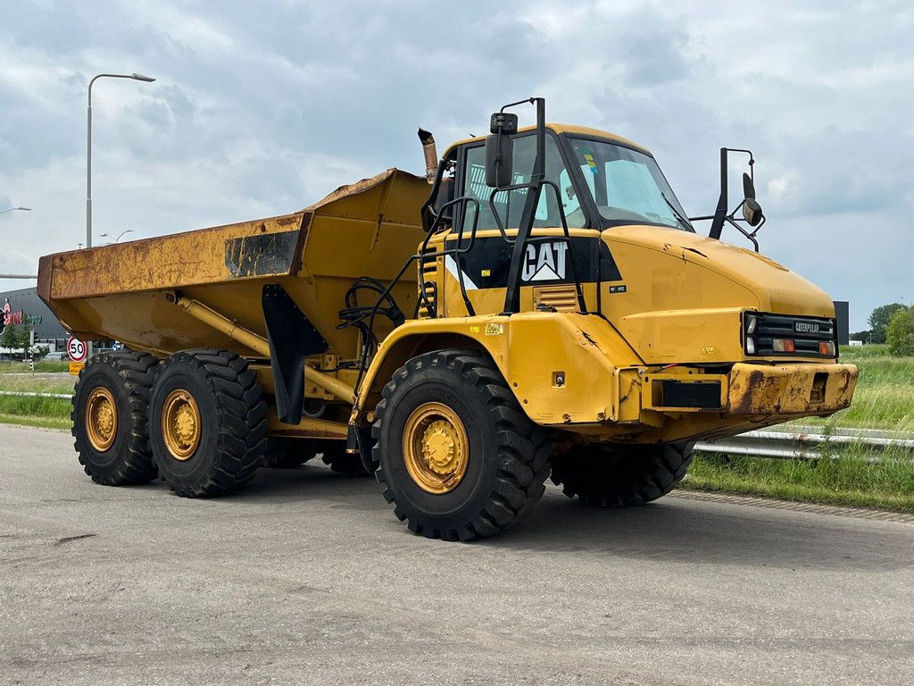 Caterpillar 730