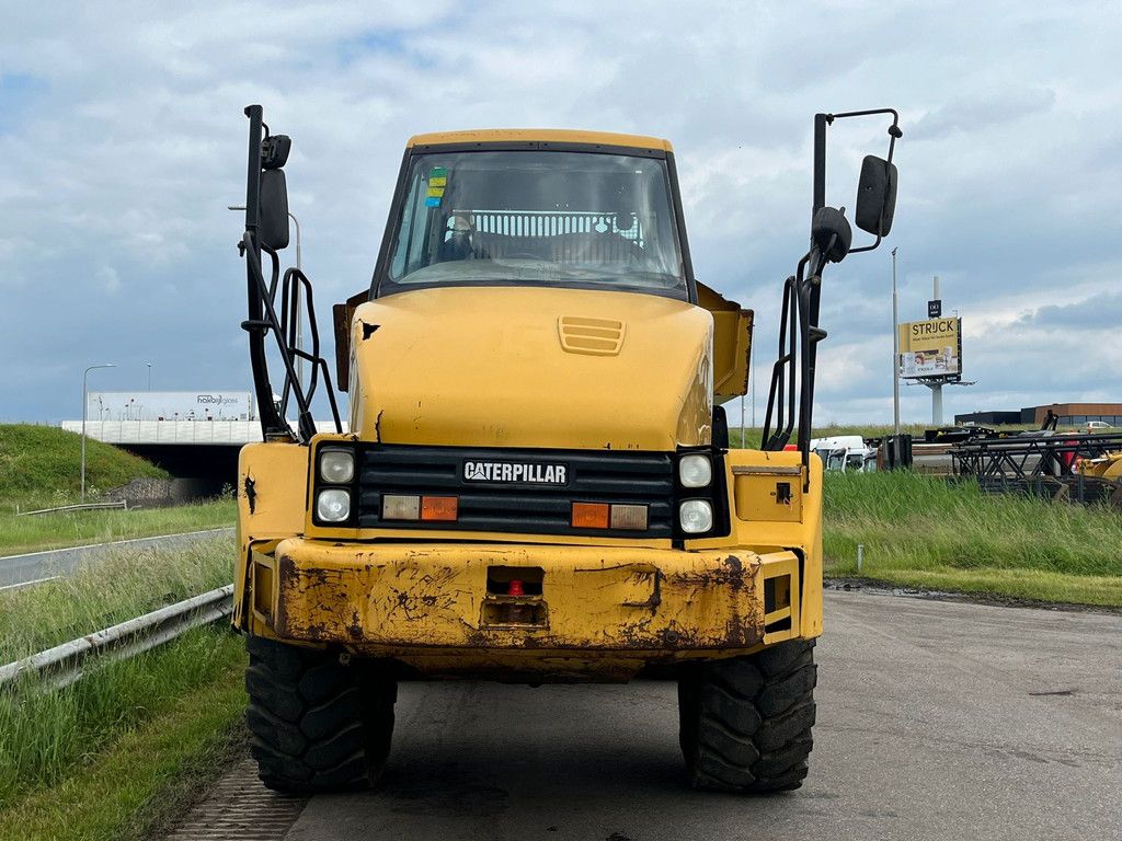 Caterpillar 730