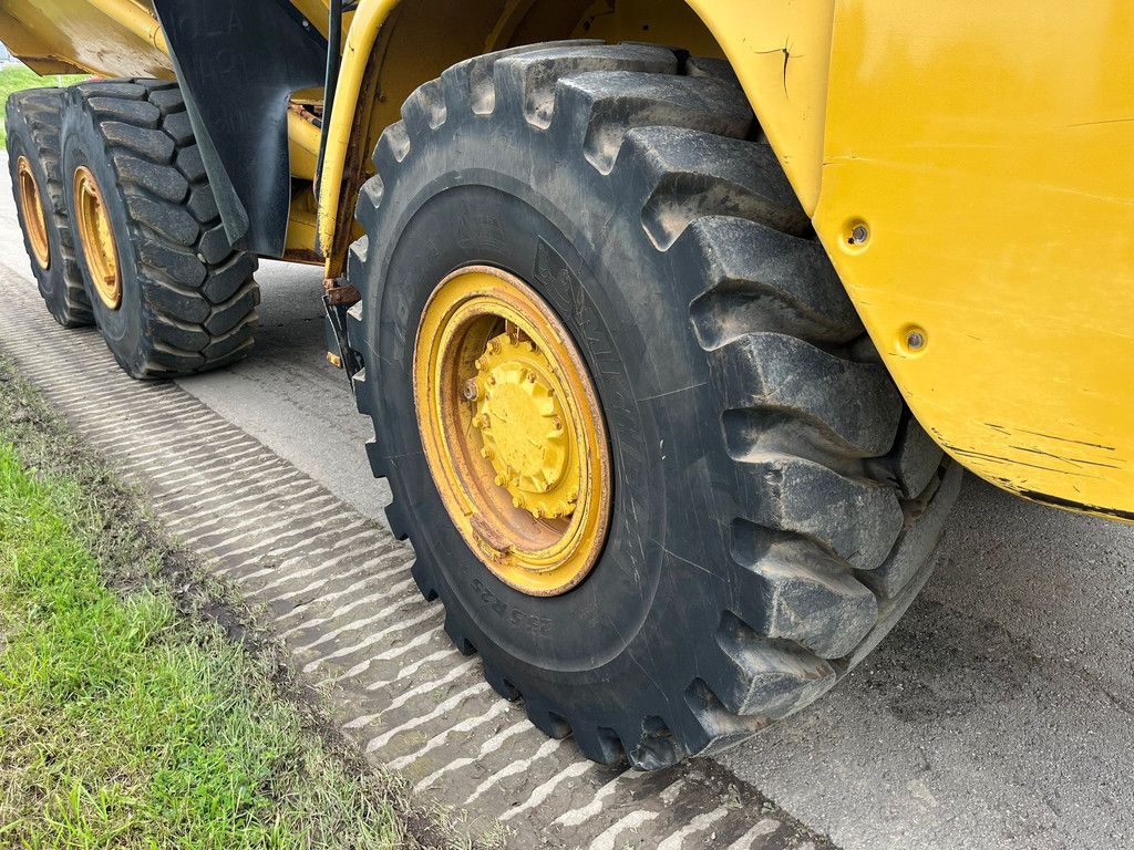Caterpillar 730