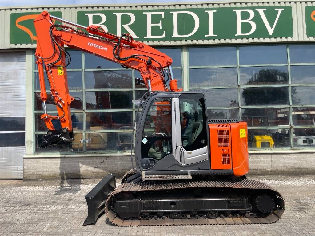 Hitachi Zaxis ZX135US-3