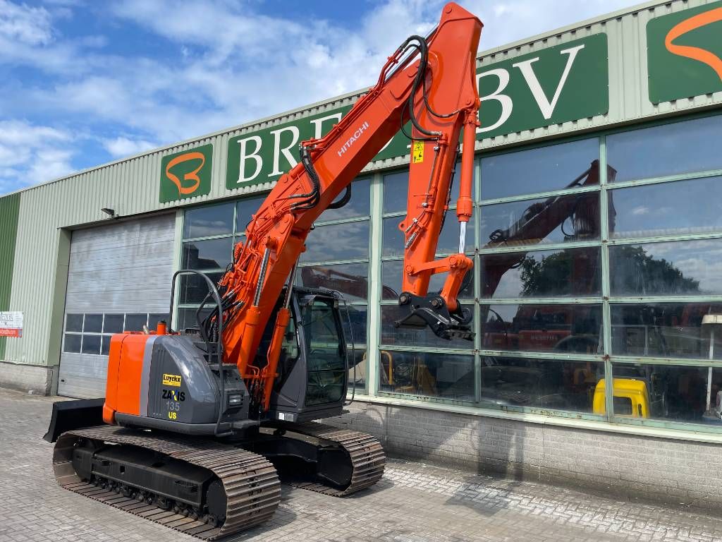 Hitachi Zaxis ZX135US-3