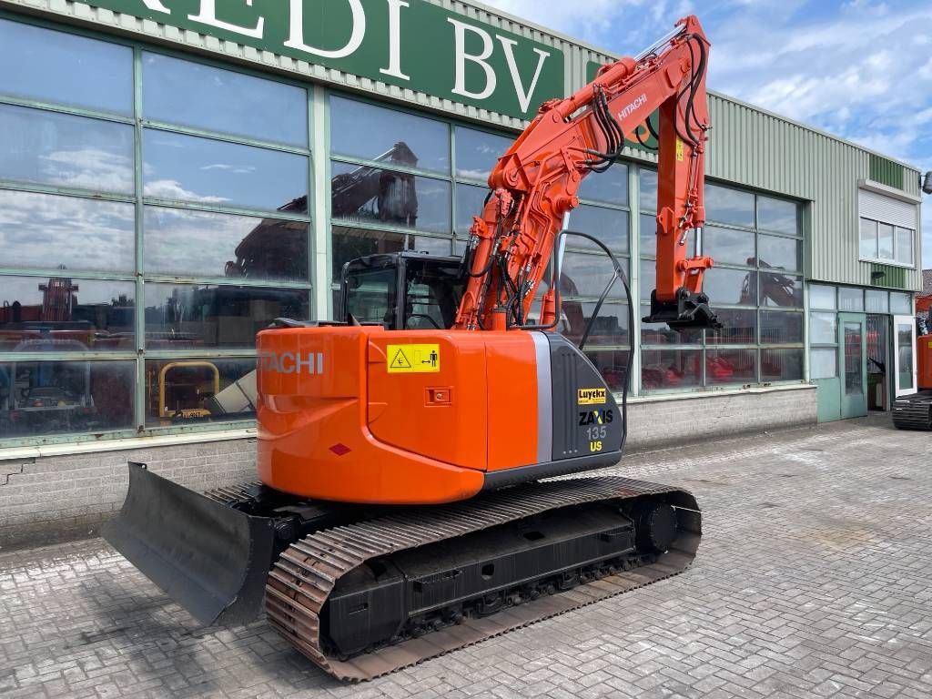 Hitachi Zaxis ZX135US-3