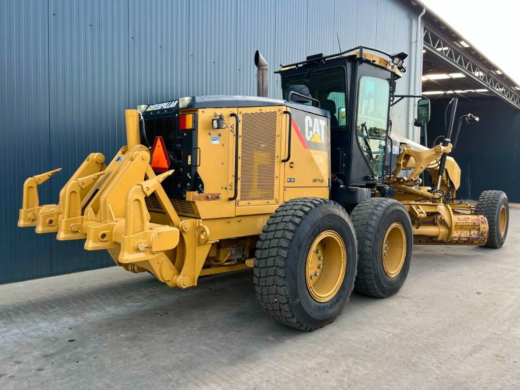 CAT 140M