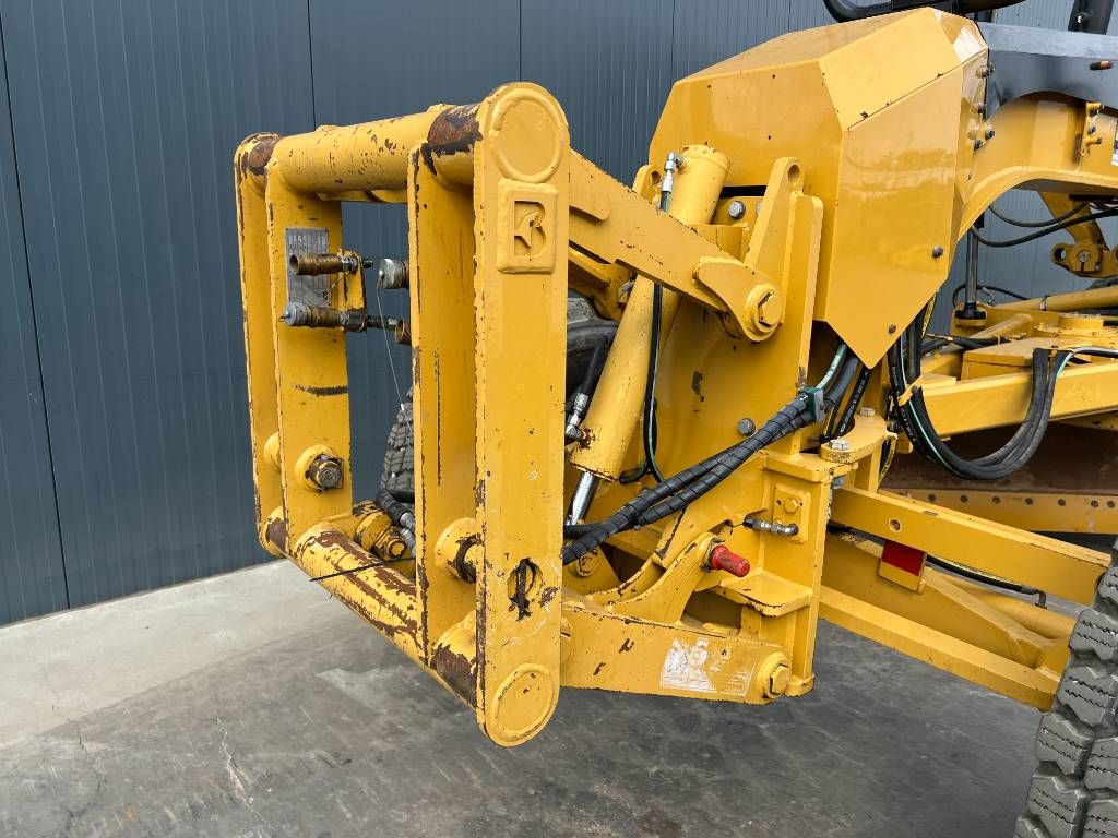 CAT 140M