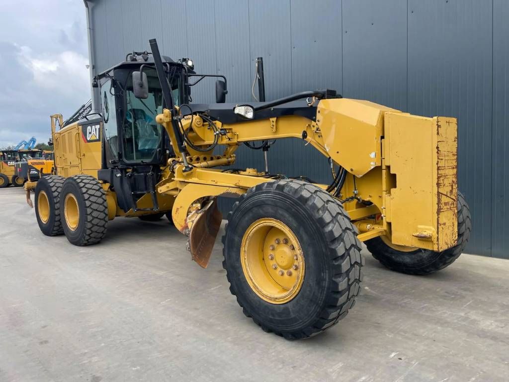 CAT 140M3