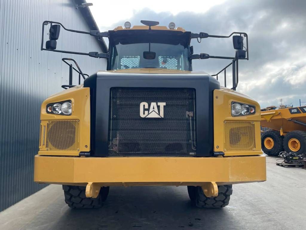 CAT 745 04A NEW TYRES
