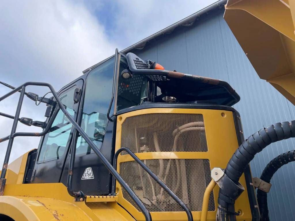 CAT 745 04A NEW TYRES