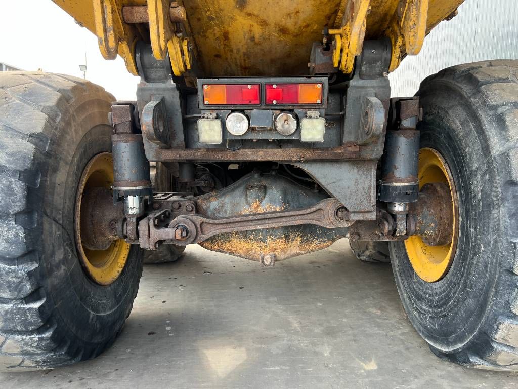 Komatsu HM400-3
