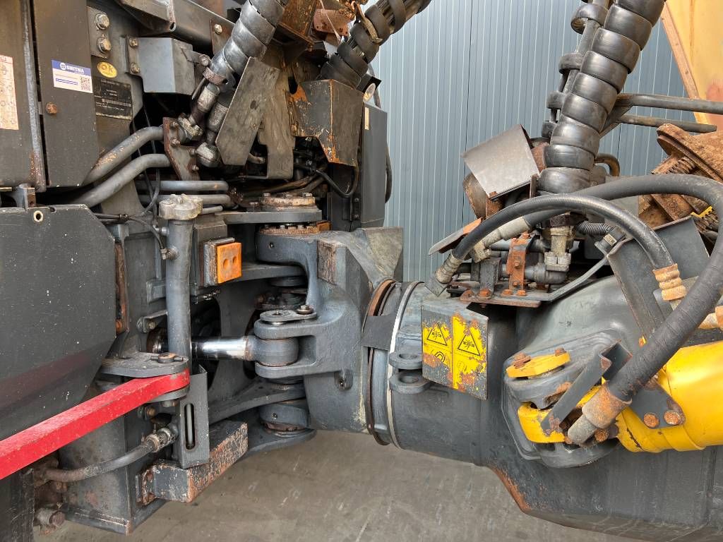 Komatsu HM400-3