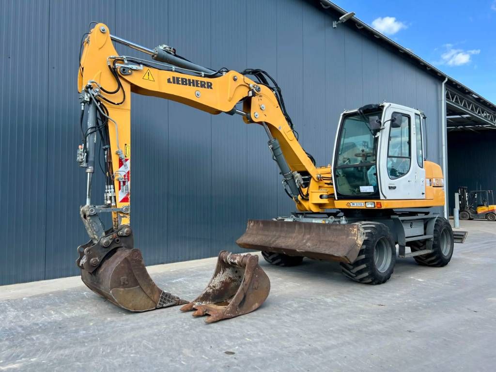Liebherr A311 Litronic