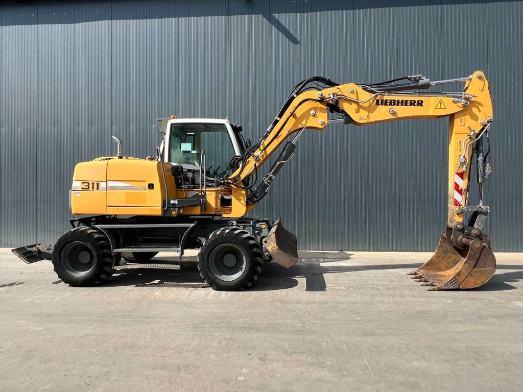 Liebherr A311 Litronic