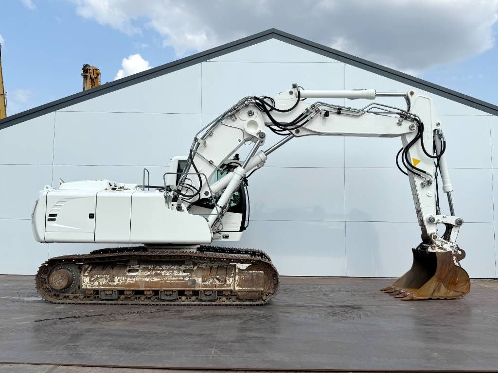Liebherr R906LC - Weight System / Triple Boom / Loadrite