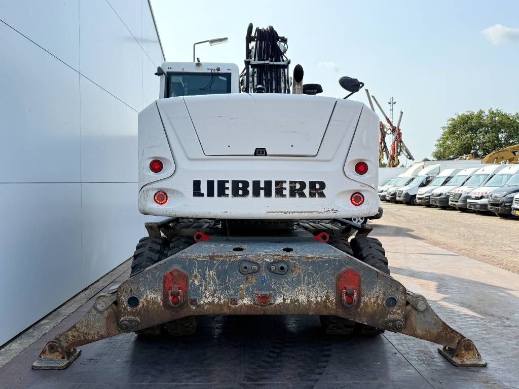 Liebherr A918 Compact - 4 Buckets / Triple Boom / Auto Lube