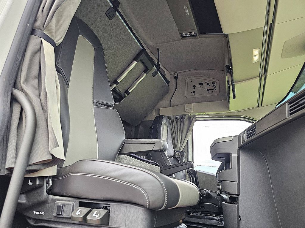 VOLVO FH 460 6x2 i-save leather