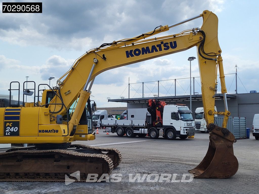 Komatsu PC240 LC-10
