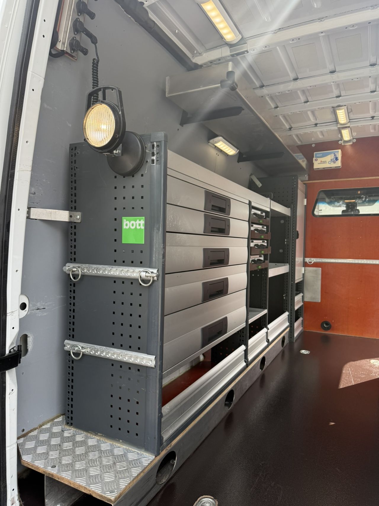 Mercedes Sprinter 314 L2H2 Bott serviceauto trekhaak